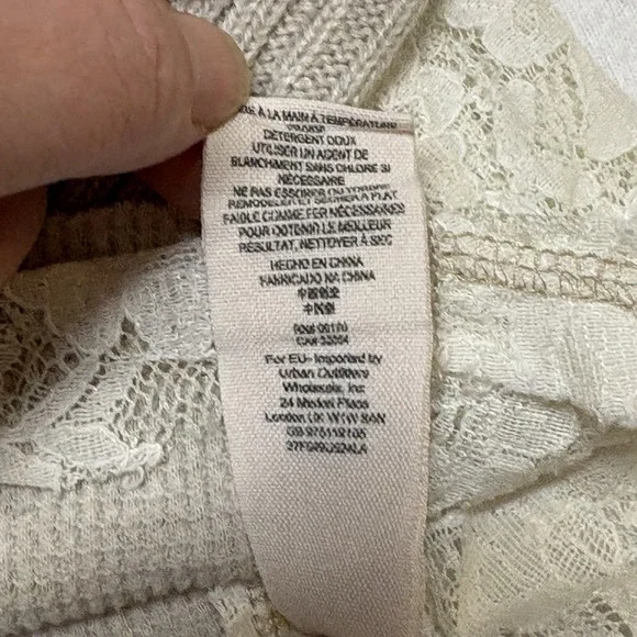 Free People Henley Shirt XS Cabin In Woods Cream Knit Lace Waffle Boho Fair Isle - Picture 11 of 11